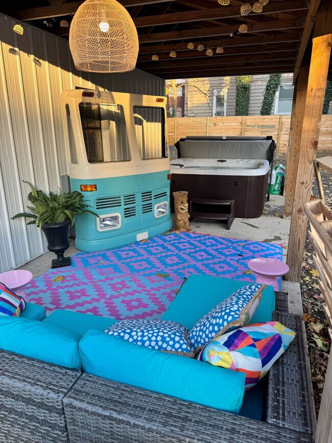 Building Photo - 25 N Rose Blvd