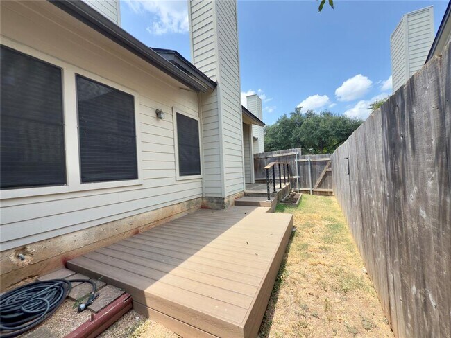 Building Photo - 12212 Brigadoon Ln