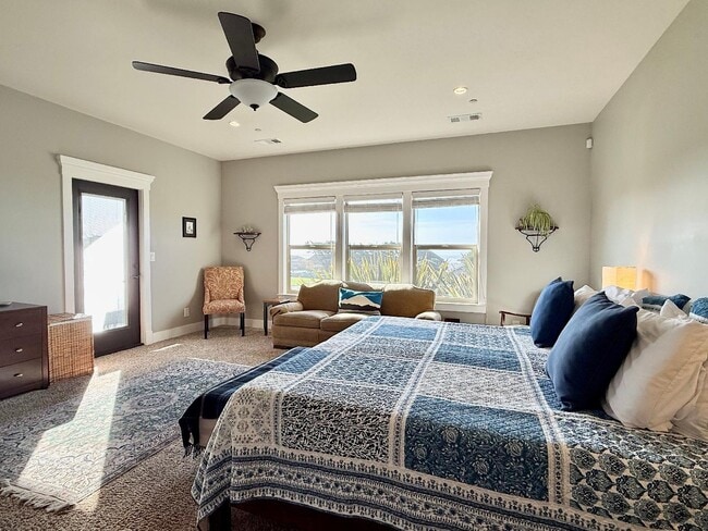 Building Photo - 760 Beachwood Ct