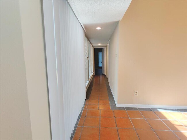 Building Photo - 5346 Randon Rd