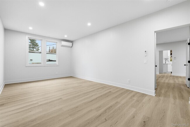 Building Photo - 36 Dunwoodie St