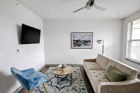 Building Photo - 501 Main St