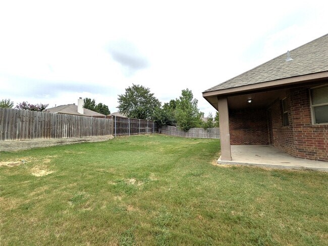 Building Photo - 14013 Zippo Way