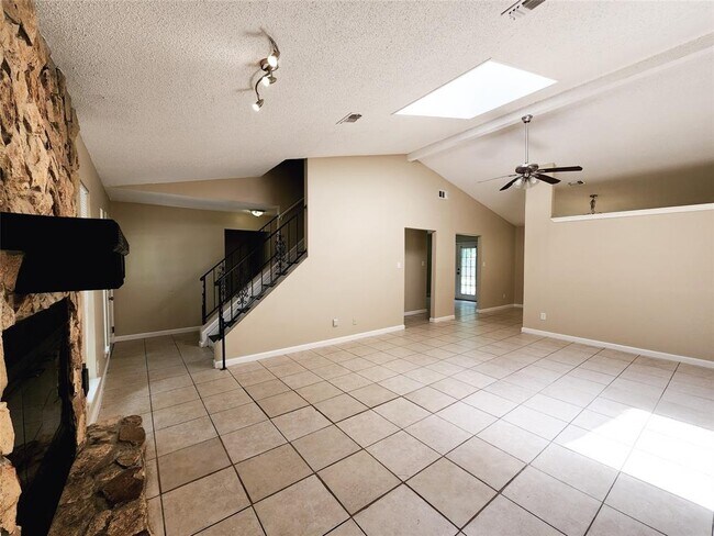 Building Photo - 3207 Glade Springs Dr