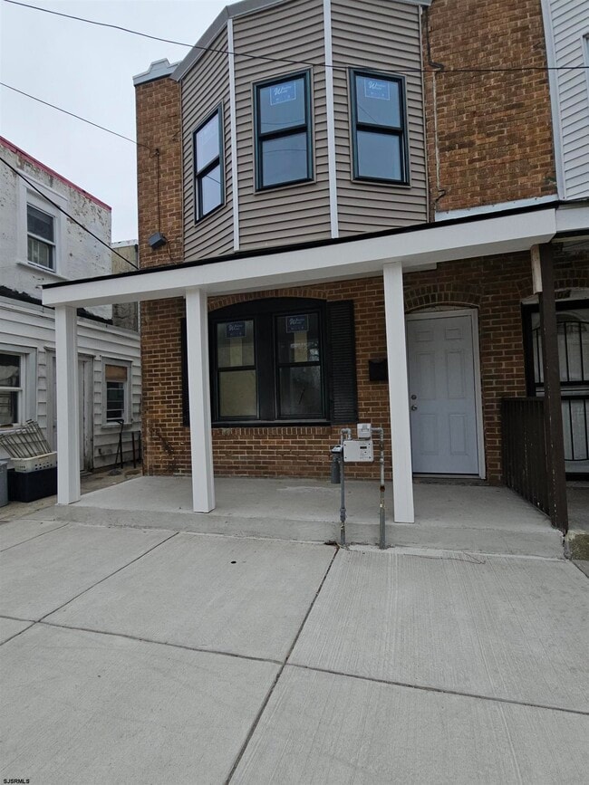 Primary Photo - 902 Keener Ave