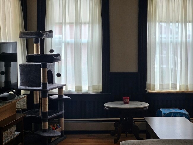 Building Photo - 42 Sumner St