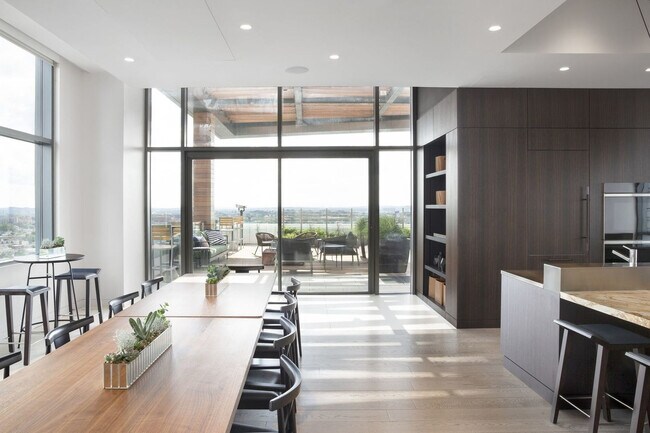 Building Photo - 479 Canal St