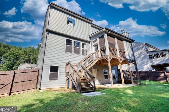 Building Photo - 227 Evergreen Way