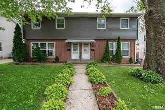 Building Photo - SW 424/426 30th Ave duplex