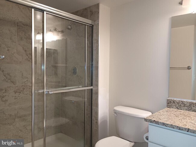 Building Photo - 11800 Sunset Hills Rd