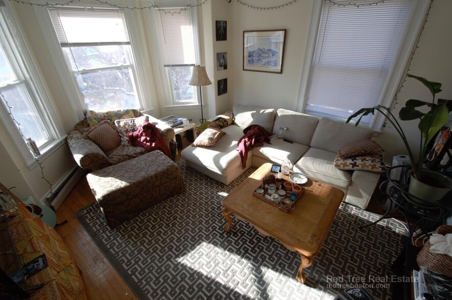 Building Photo - 48 Green St