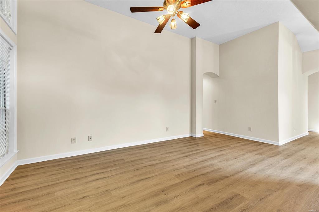 Building Photo - 2638 Queens Hollow Ct