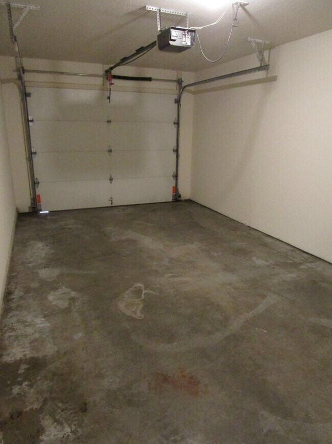 Building Photo - 4404-4404 W Jeana Ct