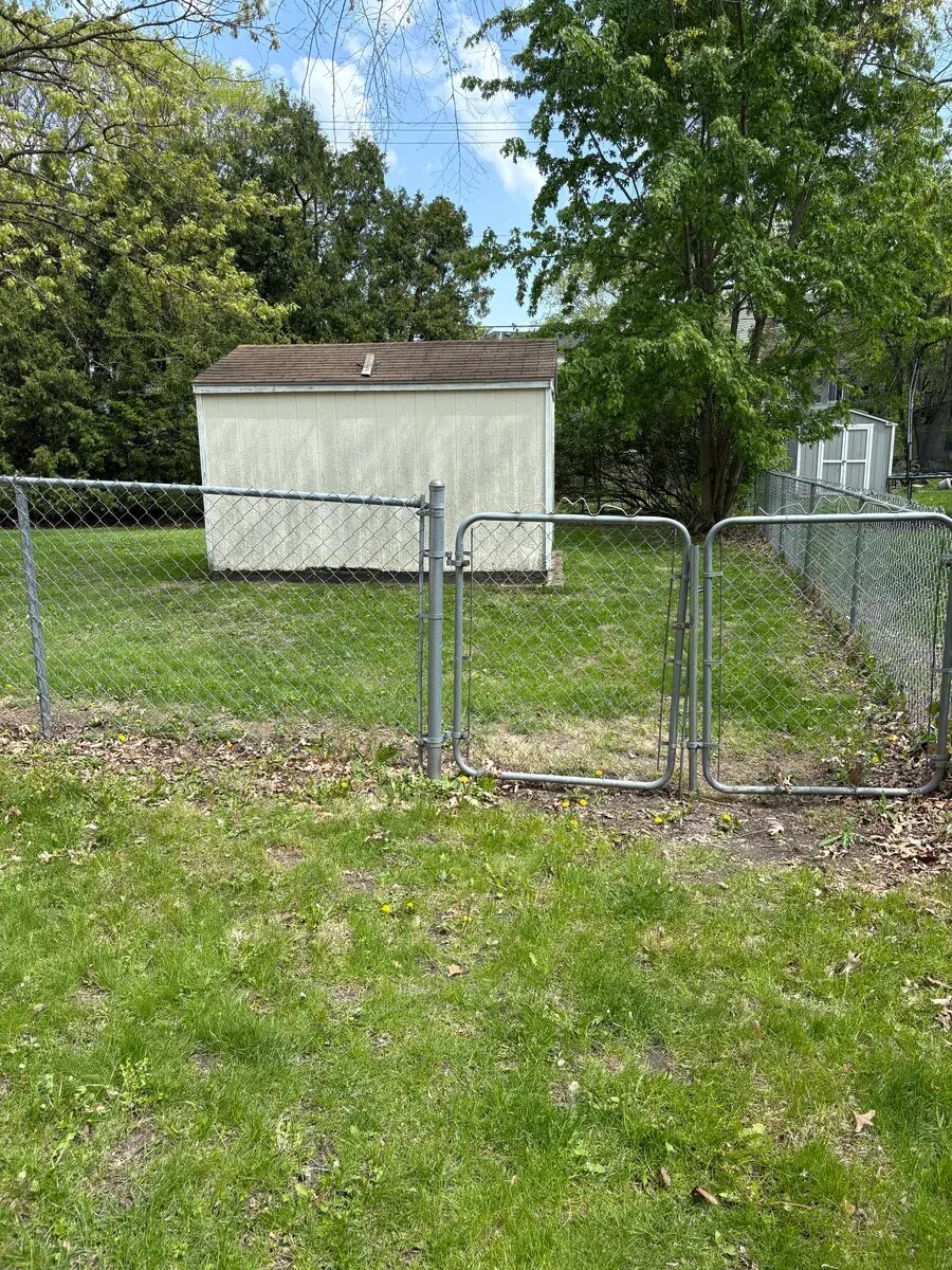 Building Photo - 131 Cedarbrook Rd