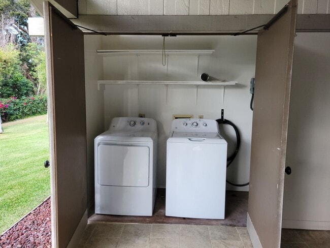 Building Photo - Wailuna Townhouse - 3 bedrooms, 2 bath, 1 ...