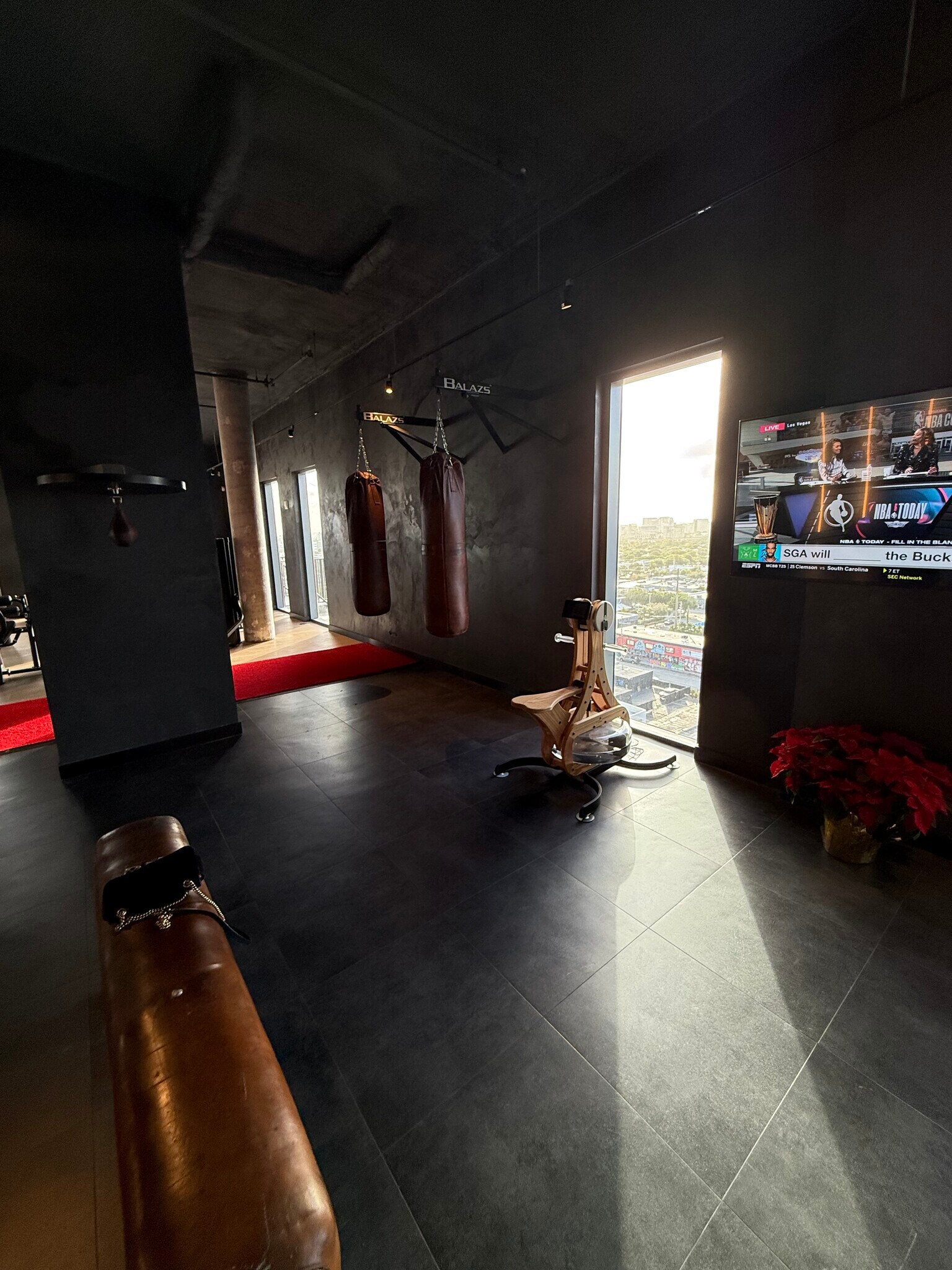 Building Photo - 1950 NW 1st Pl