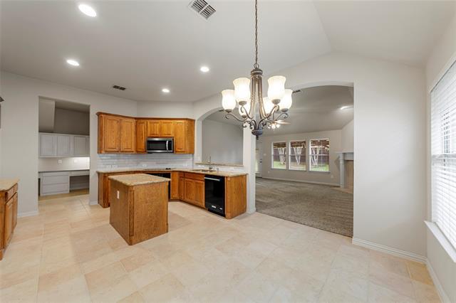 Building Photo - 2815 Madison Dr