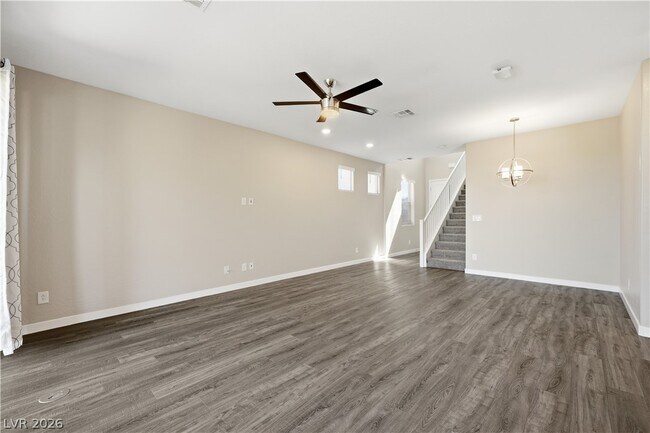 Building Photo - 748 Rogue Wave St