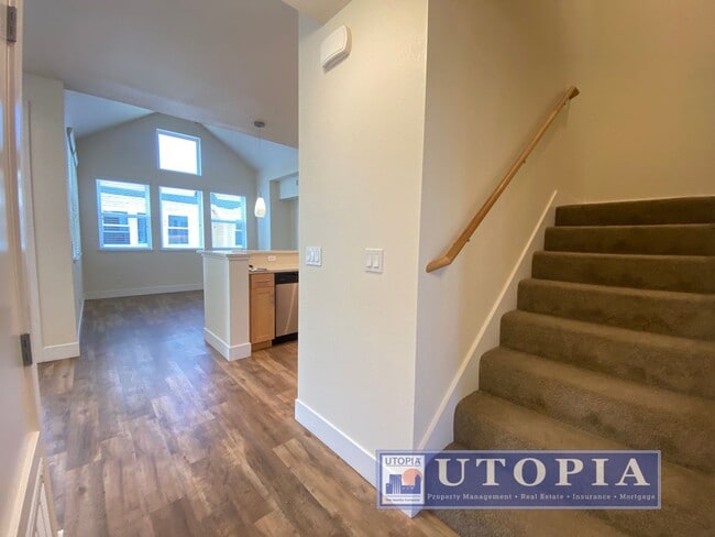 Building Photo - 105 Jacobs Ln