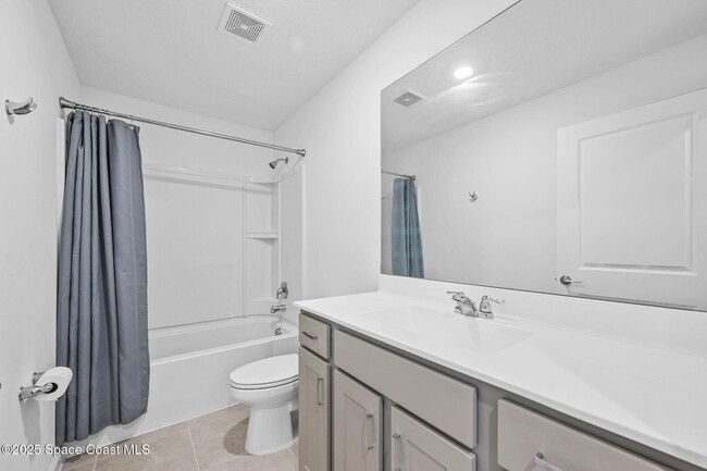 Building Photo - 846 Dockside Dr SW