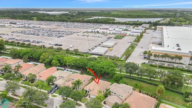 Building Photo - 6041 SW 195th Ave