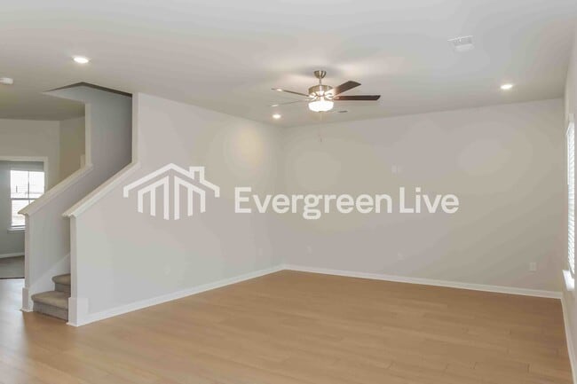 Building Photo - 315 Allene Wy