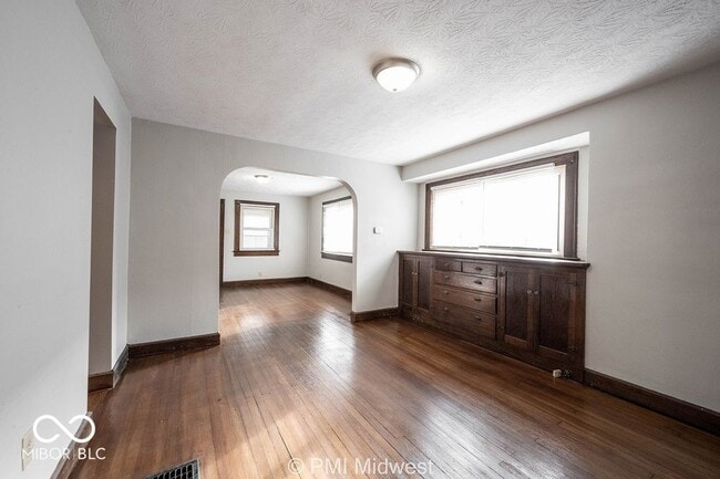 Building Photo - 4850 Hillside Ave