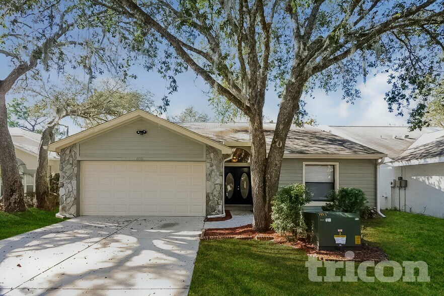 Building Photo - 8111 Hathaway Dr