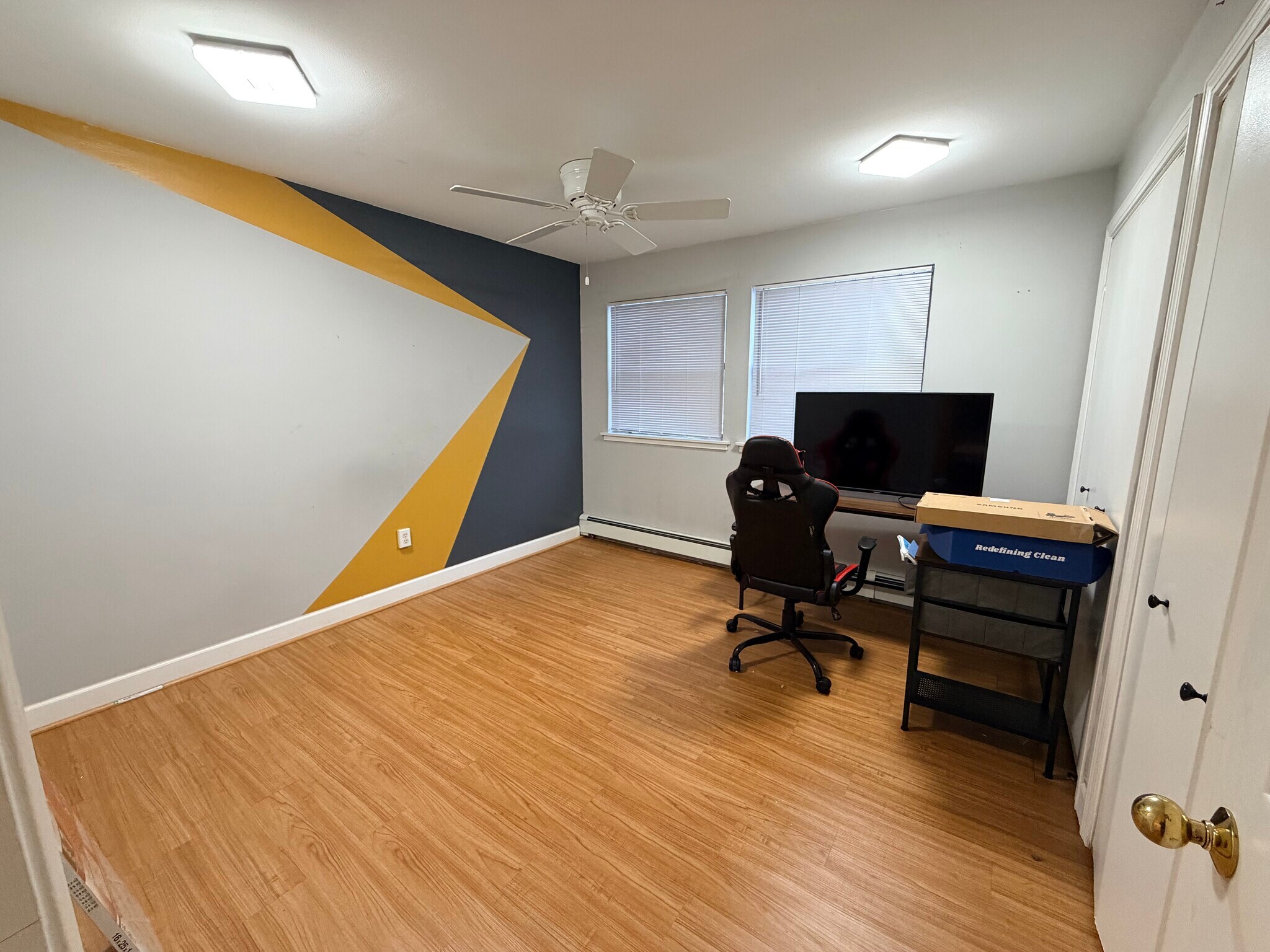 Upper level Bedroom - 2 Stevens Pl