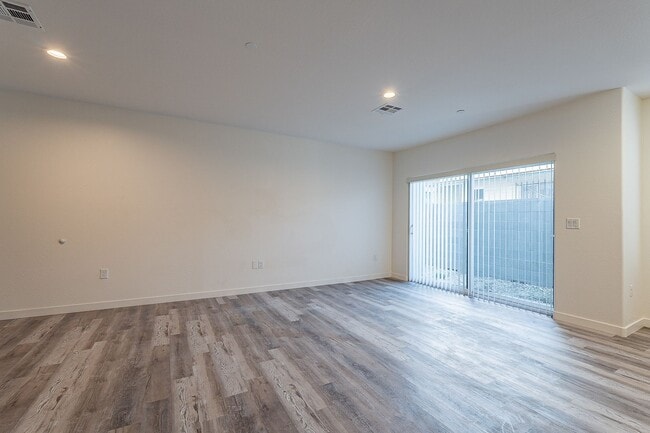 Floorplan - La Vie