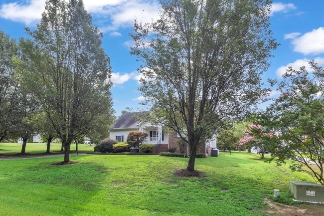 Building Photo - Ranch Floorplan with Upstairs Bonus Room on .78 acres! 2 Car Garage