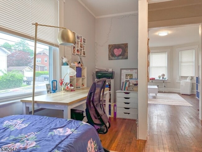 Building Photo - 37 Personette St