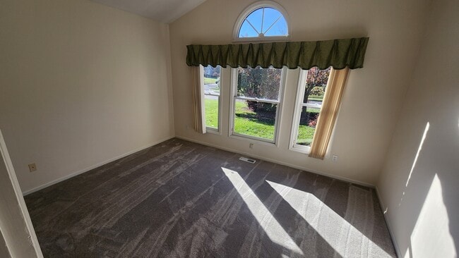 Building Photo - 9696 Carriage Run Ct