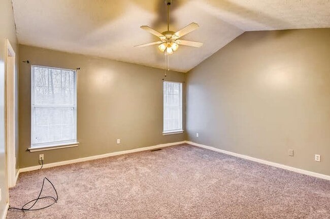 Building Photo - Charming Property  -Finished Basment/Priva...