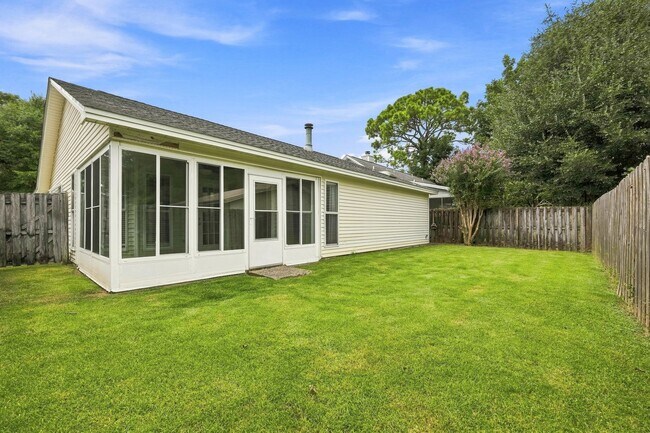 Building Photo - 148 Meadowbrook Ct