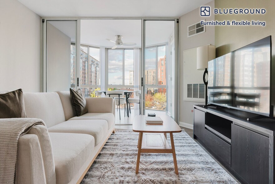 Building Photo - 450 Massachusetts Ave NW