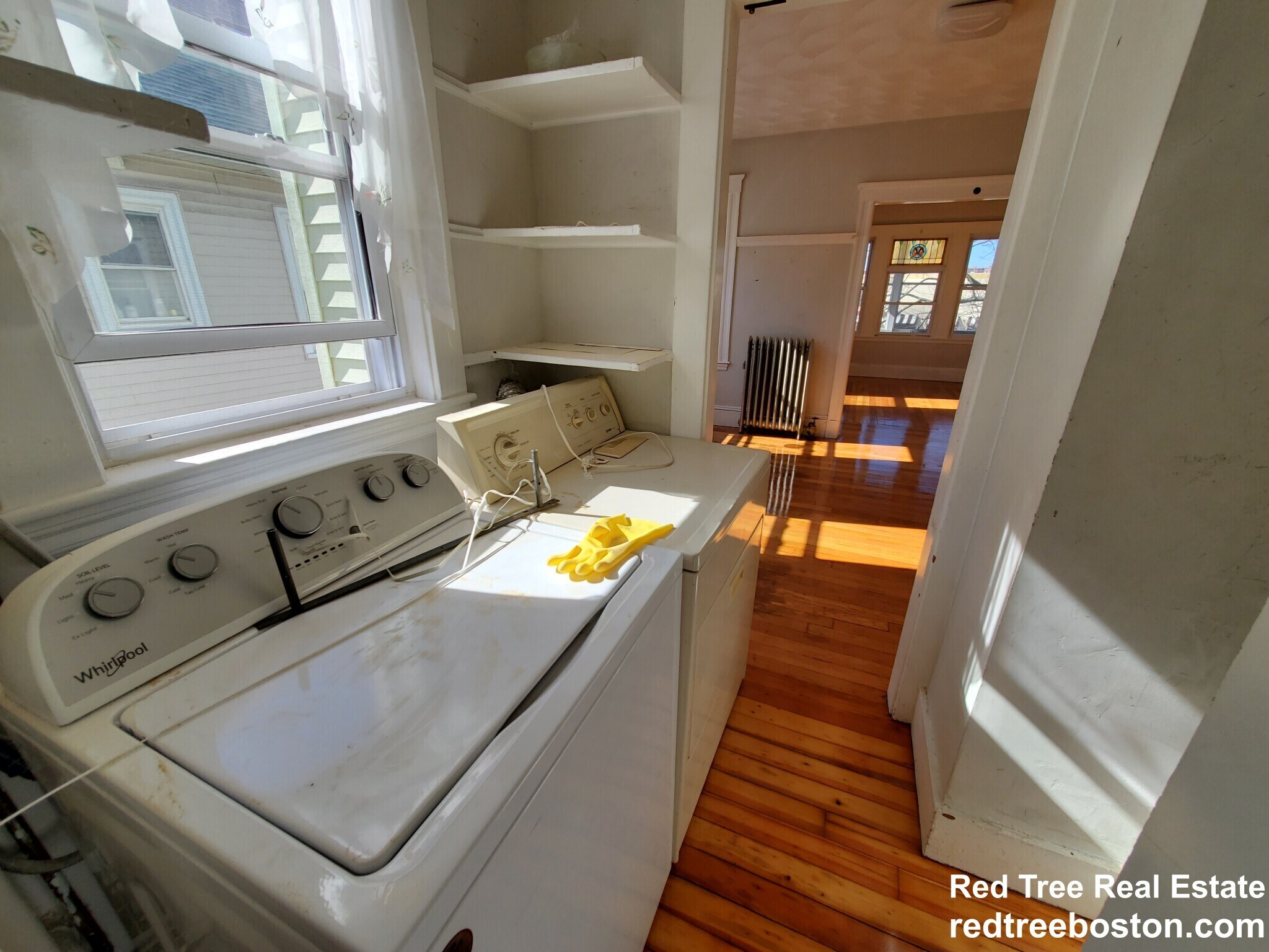 Building Photo - 623 Fellsway