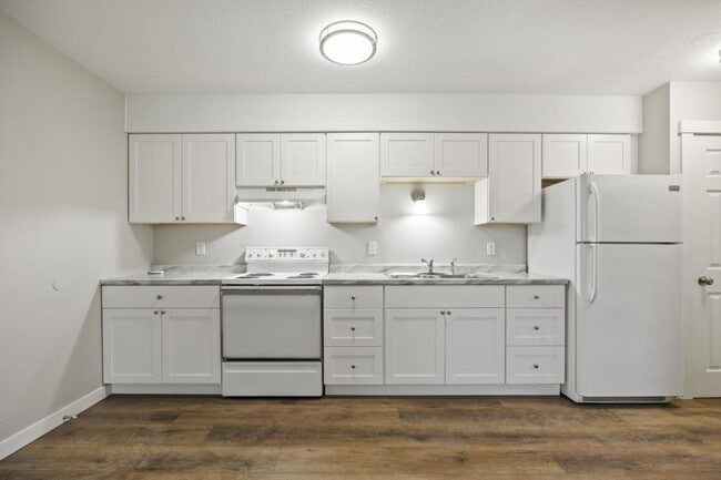 Building Photo - 920 W Entiat Ave