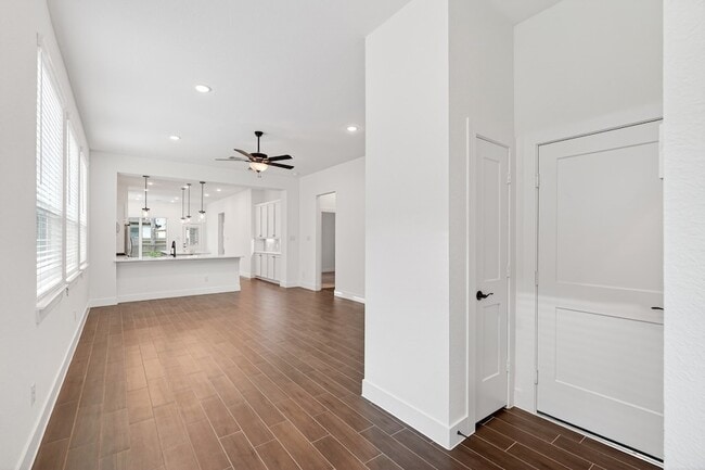 Building Photo - 295 Mallards Rim Dr