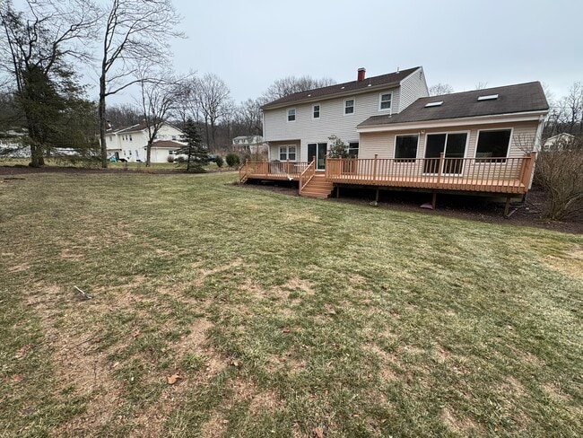 Building Photo - 5 Glenn Dr