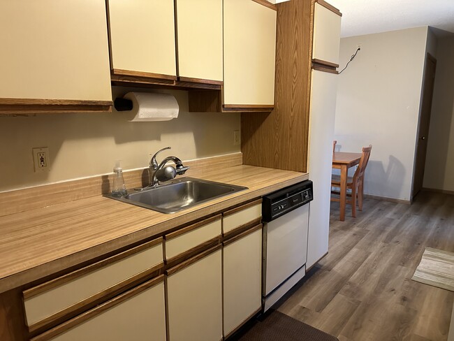 Building Photo - 5 Masters Trail