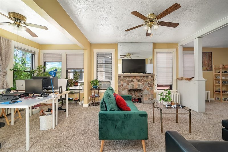 Building Photo - 2311 Sherbrook St