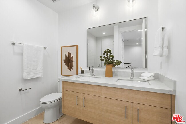 Building Photo - 4095 Sawtelle Blvd