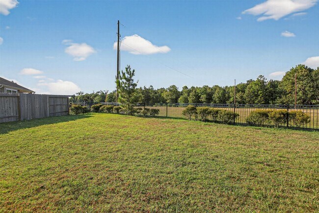 Building Photo - 9205 Inland Leather Ln