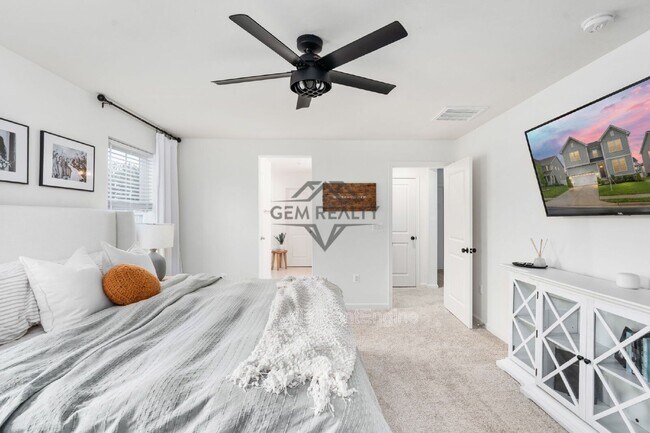 Building Photo - 7812 Bexley Ln