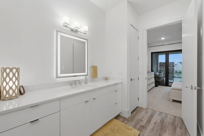 Building Photo - 15260 TX-105