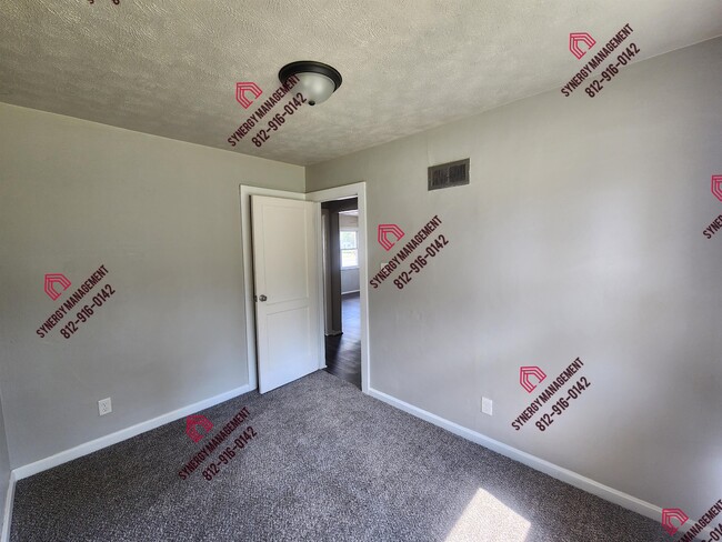 Building Photo - 2051 Covert Ave