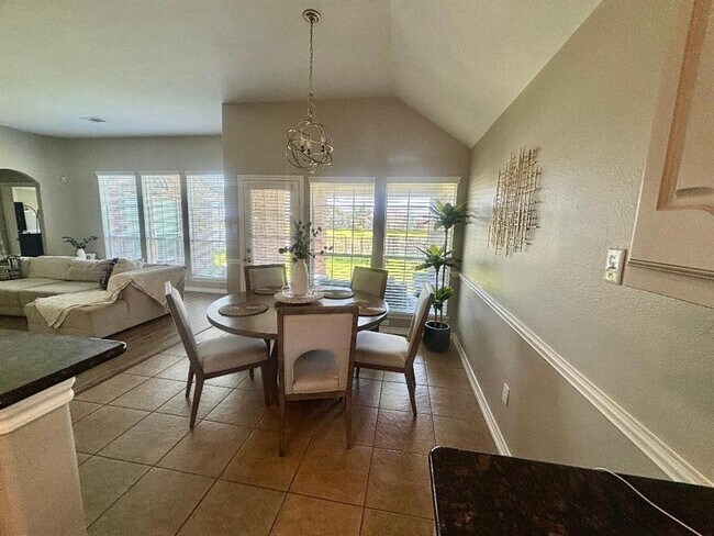 Building Photo - 8527 Cape Royal Dr