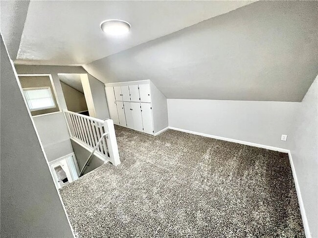 Building Photo - 753 Cosler Dr