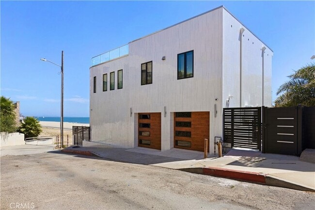 Building Photo - 1724 Bluff Pl